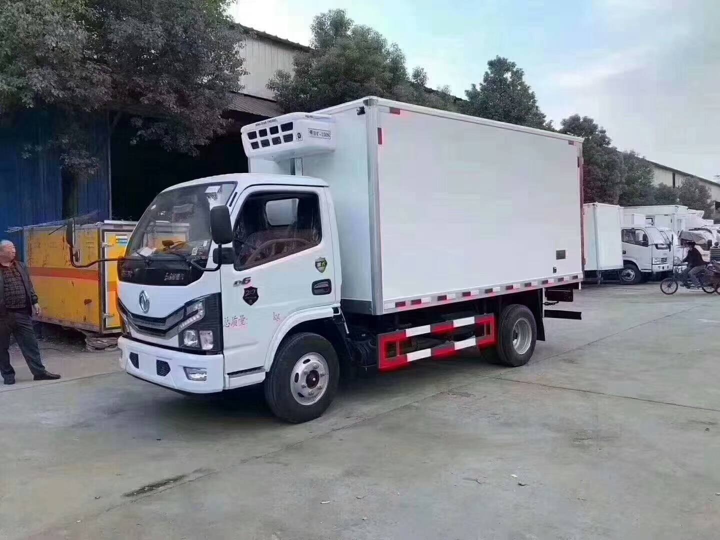 国六东风多利卡4.2米冷藏车