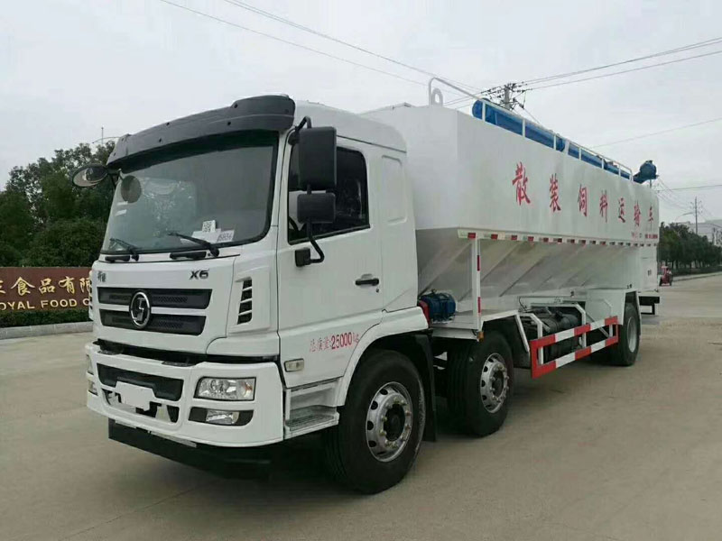 陕汽轩德小三轴（30方/15吨）散装饲料运输车